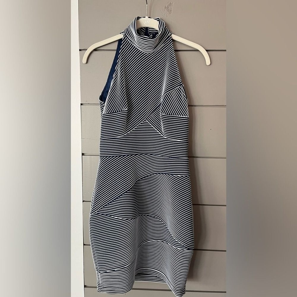 NWT Tadashi dress from Saks Fifth Avenue navy/white striped size S‎